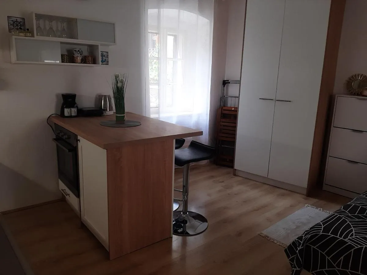 Old Town Suite Lovran Apartment